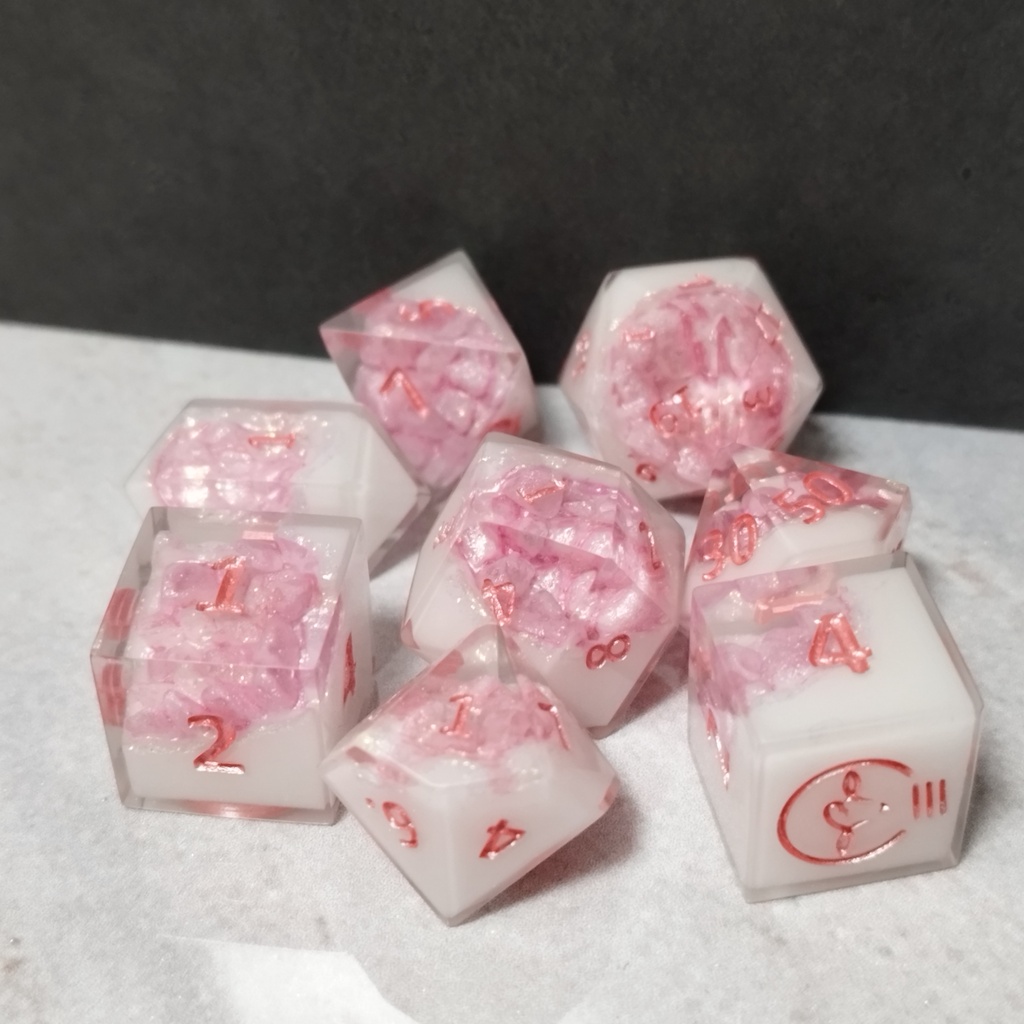 誕生石ジオードダイス8個セット【紅水晶・10月】