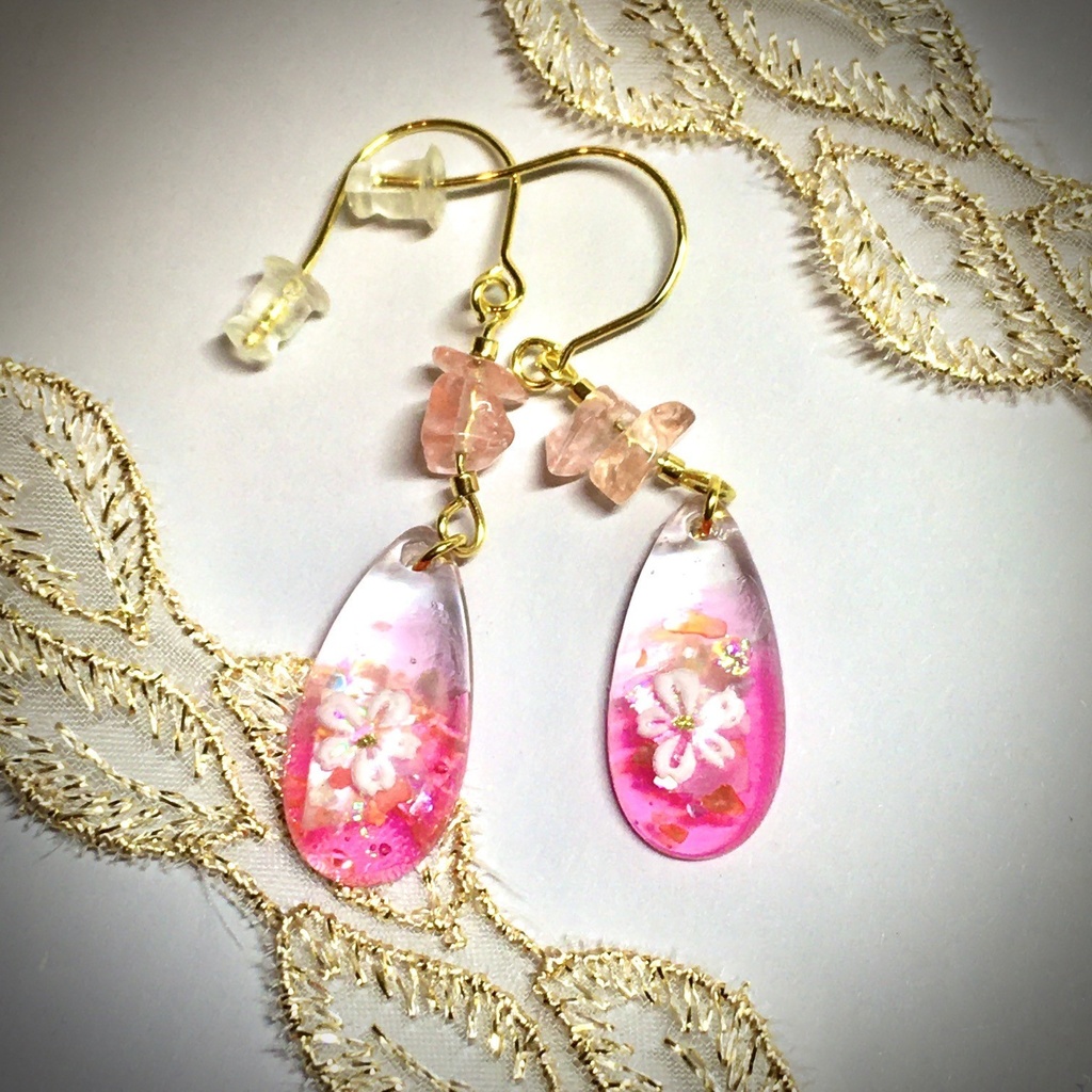 桜のピアス(サージカルステンレス・イヤリング交換可)