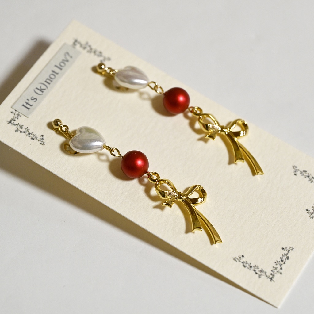 It's (k)not lov? モチーフ イヤリング/ピアス②