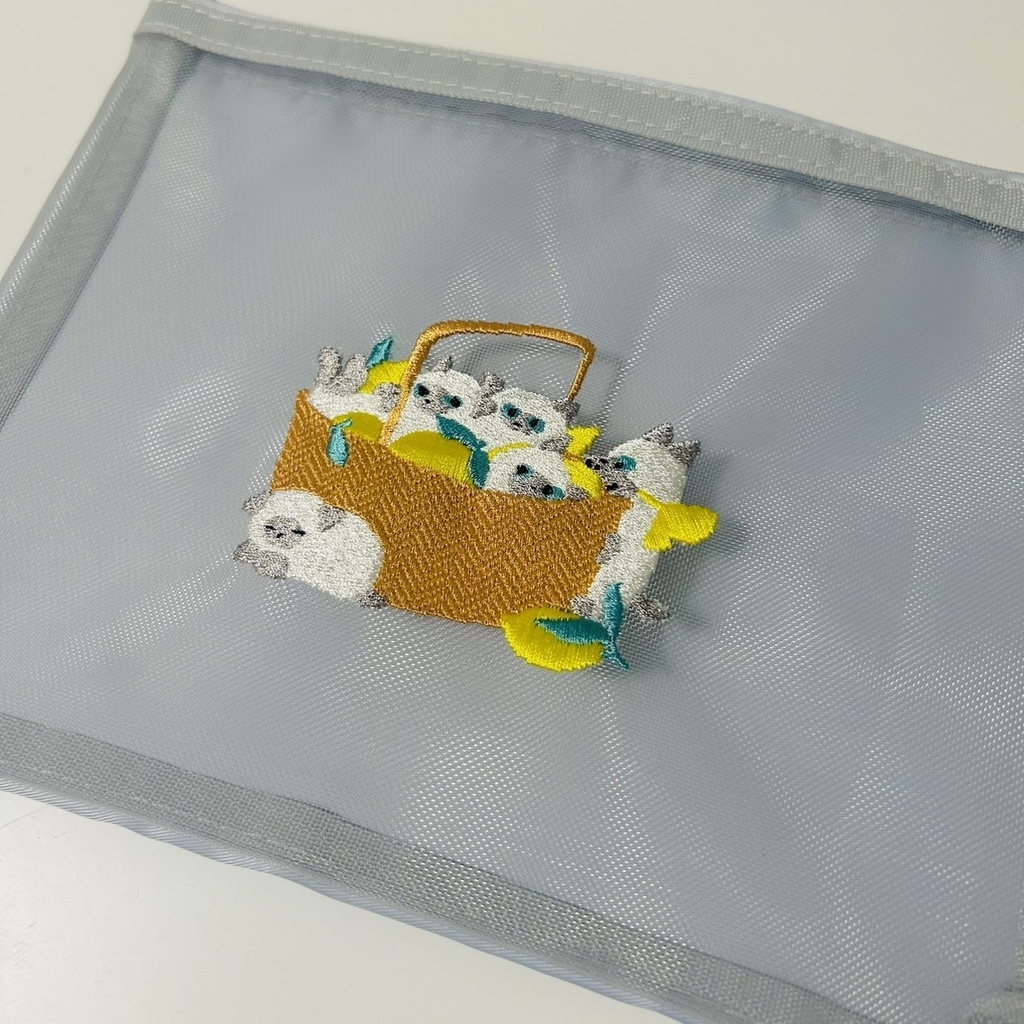 メッシュポーチ　シャム猫兄弟