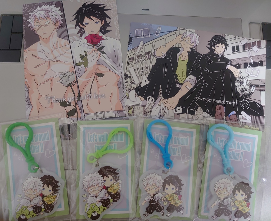 いっしょにおでかけ記念のアクキー