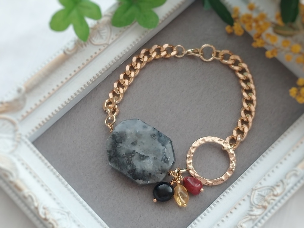 ソハヤノツルキイメージ天然石ブレスレット