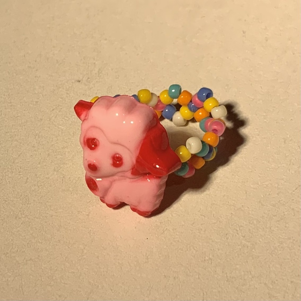 ピンクの羊のお散歩ビーズリング