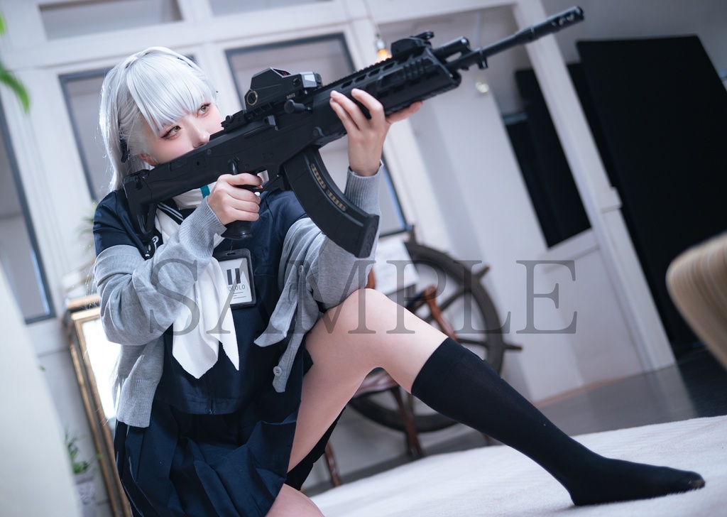ドールズフロントライン2 トロロ写真集 『大好きなお星様』