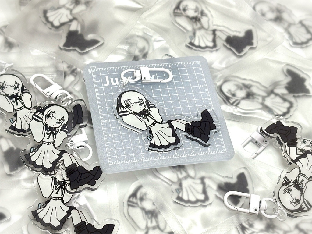 uka.com アクリルキーホルダー