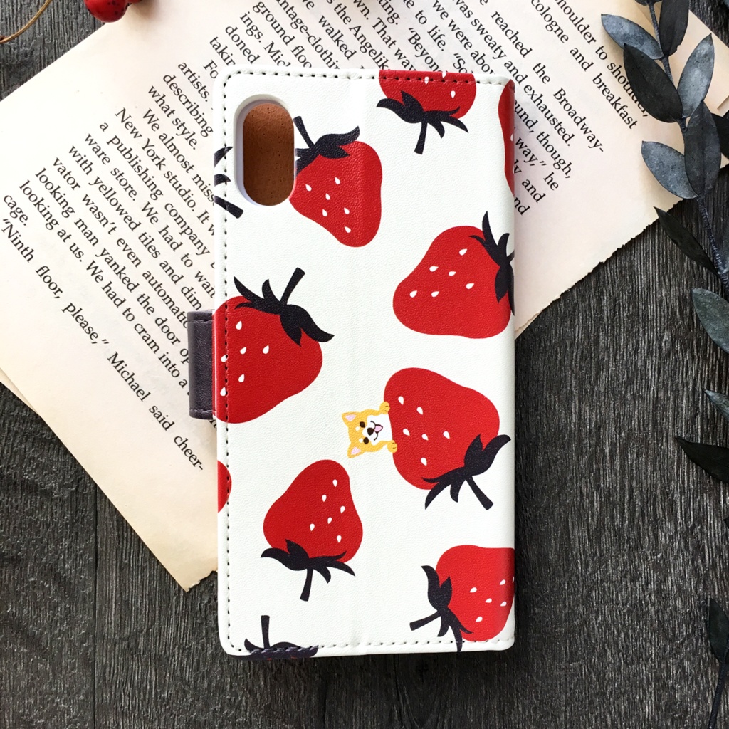 いちごが食べたい柴ちゃんの手帳型ケース(ワイン) 全機種対応 手帳型 スマホケース iPhone17 air iphone14 iphone16e 犬 柴犬 iphone15