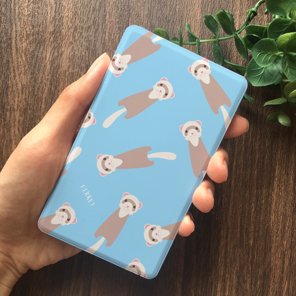 にょろにょろフェレットのモバイルバッテリー(ブルー)