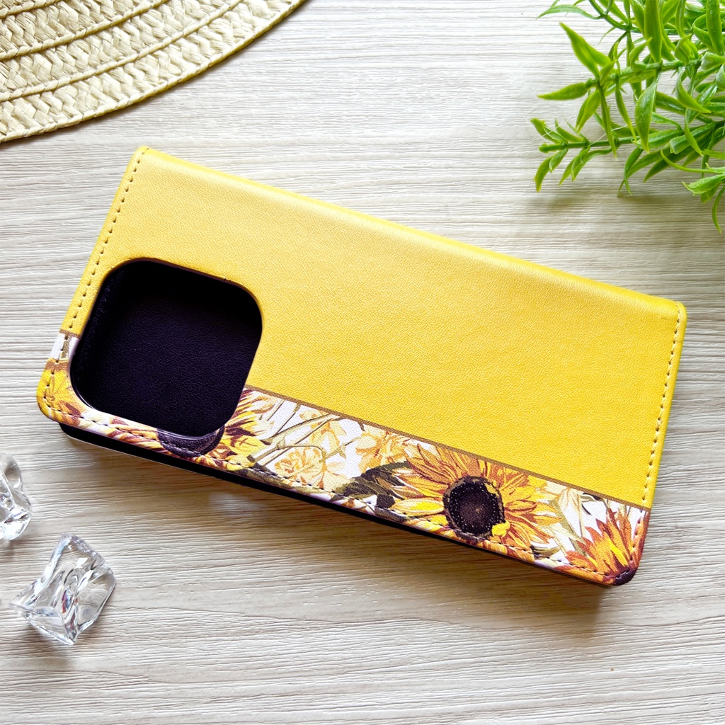 夏のひまわりの手帳型スマホケース 花 スマホケース SE3 第3世代 iPhone17 Air iphone16e iphone14 iphone15 全機種対応