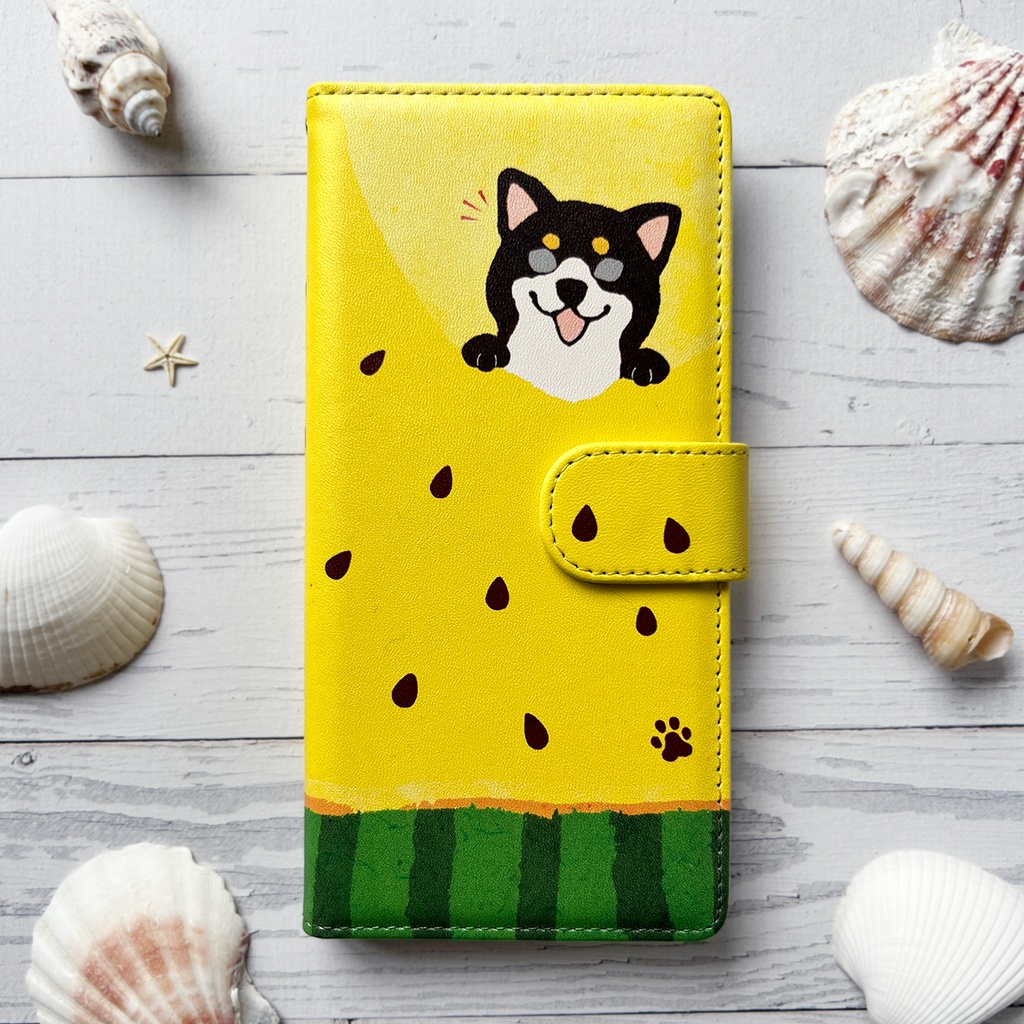 黄色いスイカが食べたい柴ちゃんのスマホケース（黒柴） 全機種対応 手帳型 スマホケース iphone14 iphone16e iPhone17 air 犬 柴犬 夏 スイカ iphone15