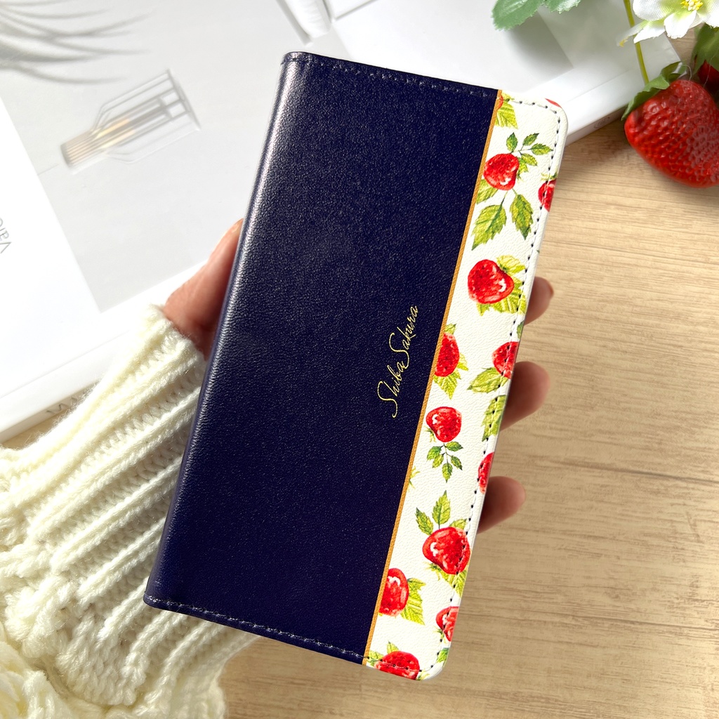 ワイルドストロベリーの手帳型スマホケース(ネイビー) スマホケース iPhone17 Air iphone16e iphone14 iphone15 全機種対応 いちご ストロベリー