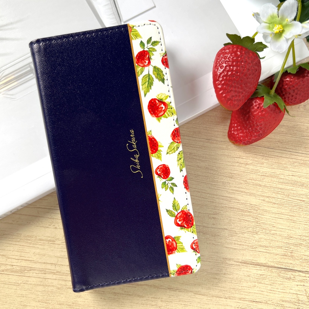 ワイルドストロベリーの手帳型スマホケース（ネイビー） スマホケース iPhone17 Air iphone16e iphone14 iphone15 全機種対応 いちご ストロベリー
