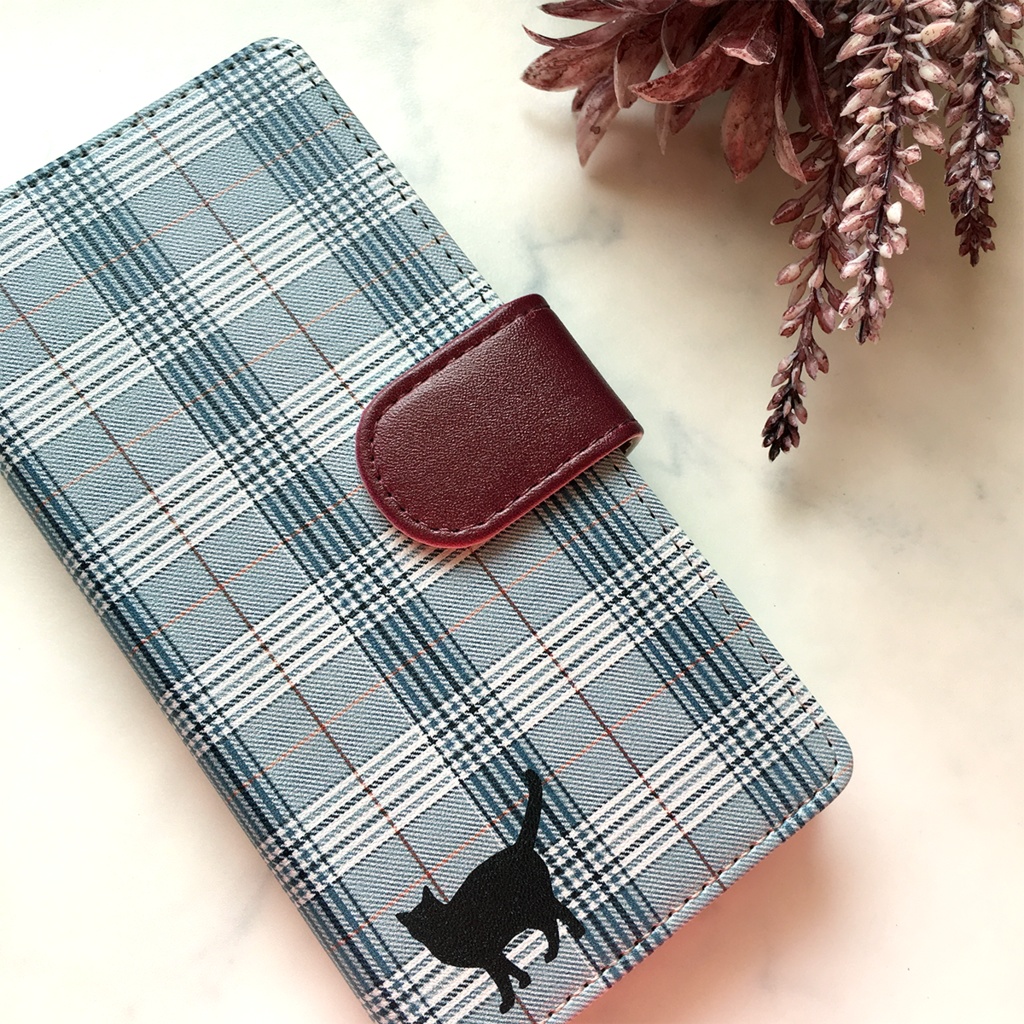猫とグレンチェックの手帳型スマホケース(ボルドー) 全機種対応 手帳型 スマホケース iphone15 iphone16e 猫 黒猫 iPhone17 Air iphone14