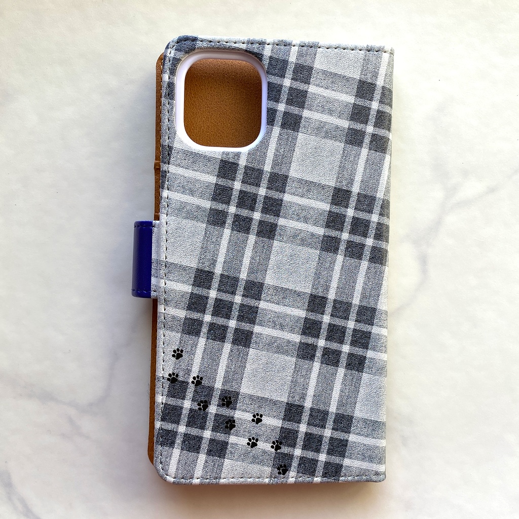 猫とチェックの手帳型スマホケース(グレー×青) 全機種対応 手帳型 スマホケース iphone15 iphone16e 猫 黒猫 iPhone17 Air iphone14