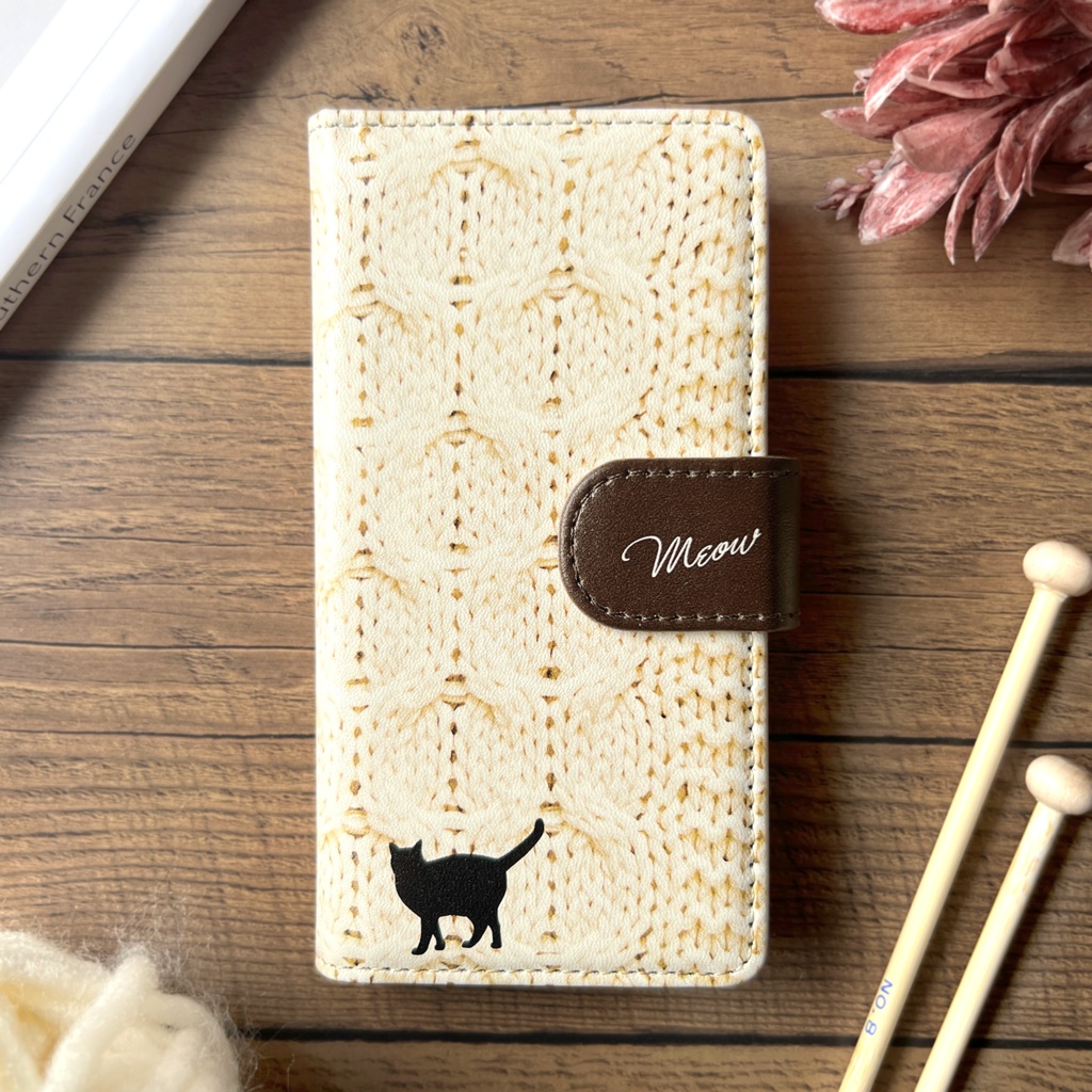 にゃんこニットの手帳型スマホケース(イエロー) 全機種対応 手帳型 スマホケース iPhone17 Air iphone15 iphone16e 猫 黒猫 iphone14