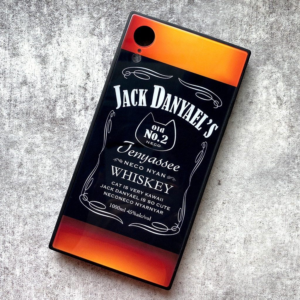 ウイスキーにゃんこのガラススマホケース(ジャックダニャエル) メンズ 猫 iphone15 iphone14 iphone16e SE3 XR 他