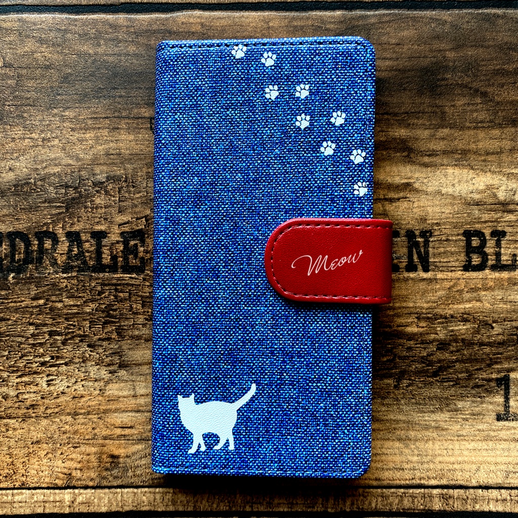 にゃんこデニムの手帳型スマホケース(ブルー×赤) 全機種対応 手帳型 スマホケース iphone15 iphone16e iphone14 iPhone17 Air 猫