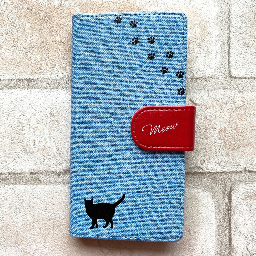 にゃんこデニムの手帳型スマホケース(ライトブルー×赤) iPhone17 Air iphone15 iphone16e iphone14 全機種対応 猫 黒猫 デニム 手帳型 スマホケース