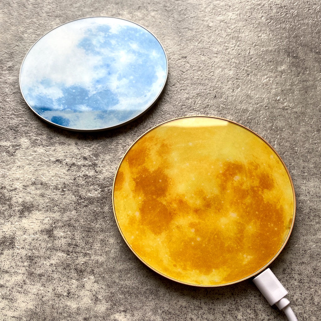 金のお月様のQiワイヤレス充電器