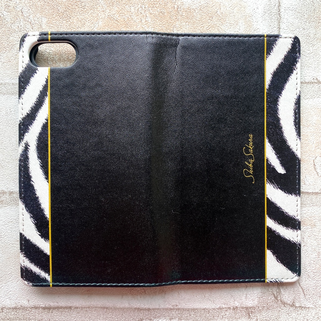 ゼブラ×ブラック 手帳型 スマホケース 全機種対応 iphone16e iPhone17 Air iphone14 iphone15 シマウマ アニマル柄
