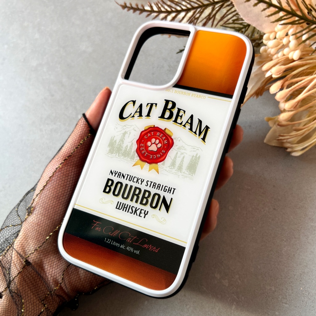 ウイスキーにゃんこのスマホケース (キャットビーム)スマホケース 強化ガラス 猫 iPhone17 Air iphone13 iPhone15 iphone16 iPhone14
