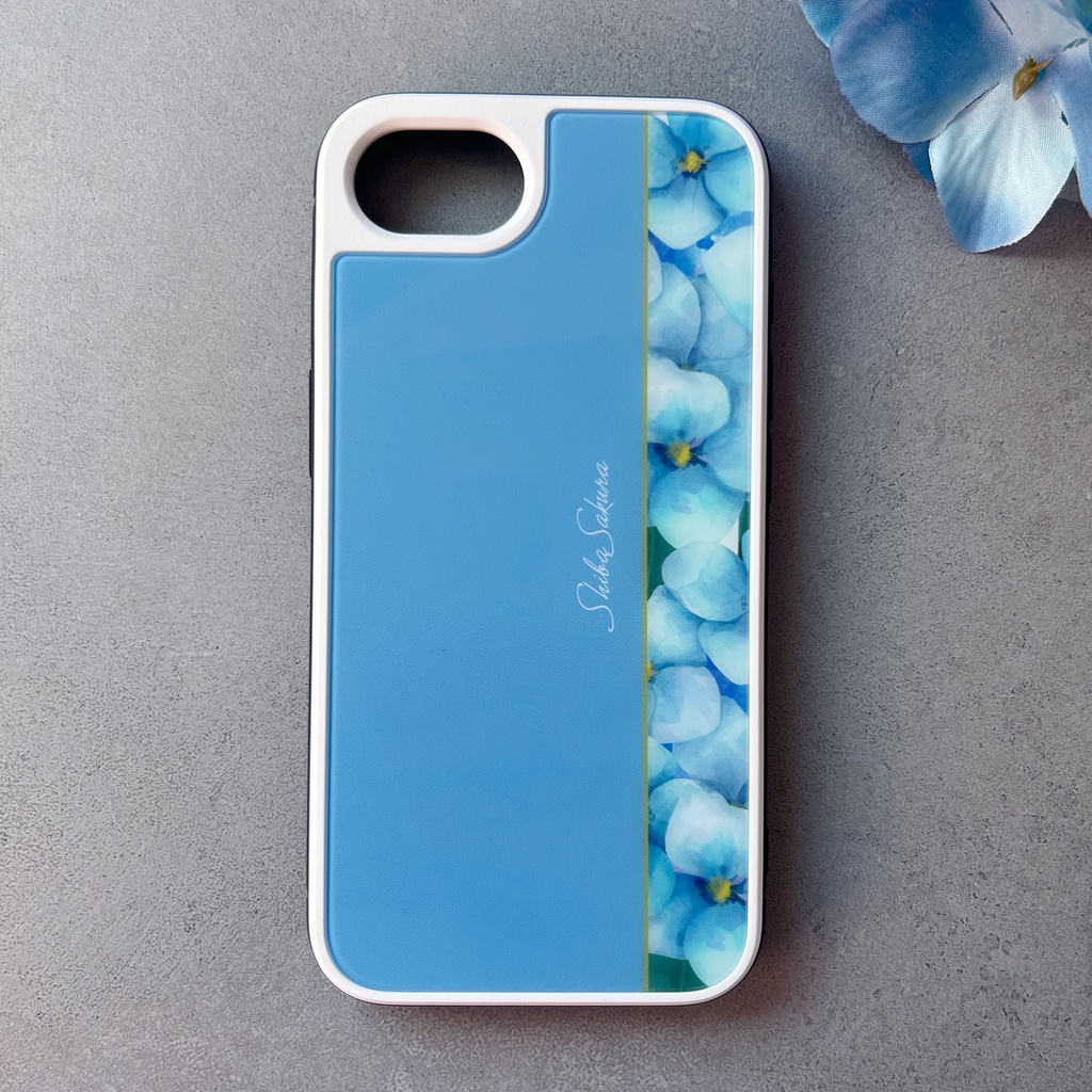 梅雨の紫陽花のスマホケース(薄青) 強化ガラス iphone15 iphone16 iPhone17 Air iphone13 iphone14 アジサイ スマホケース 梅雨