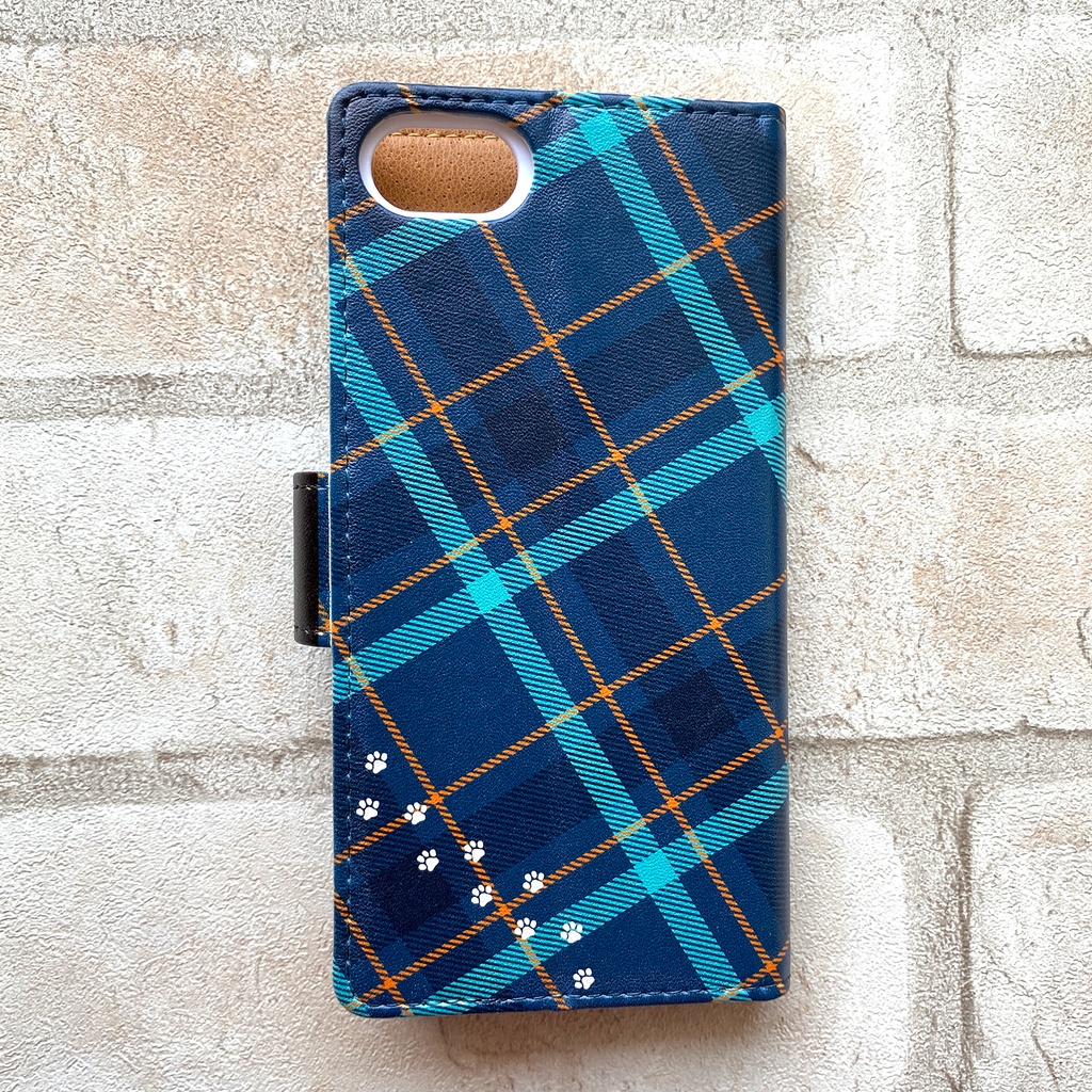 猫とチェックの手帳型スマホケース(ブルーオレンジ) 全機種対応 猫 黒猫 チェック 手帳型 スマホケース iphone15 iphone16e iphone13 メンズ