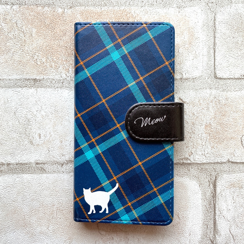 猫とチェックの手帳型スマホケース(ブルーオレンジ) 全機種対応 猫 黒猫 チェック 手帳型 スマホケース iphone15 iphone16e iphone13 メンズ
