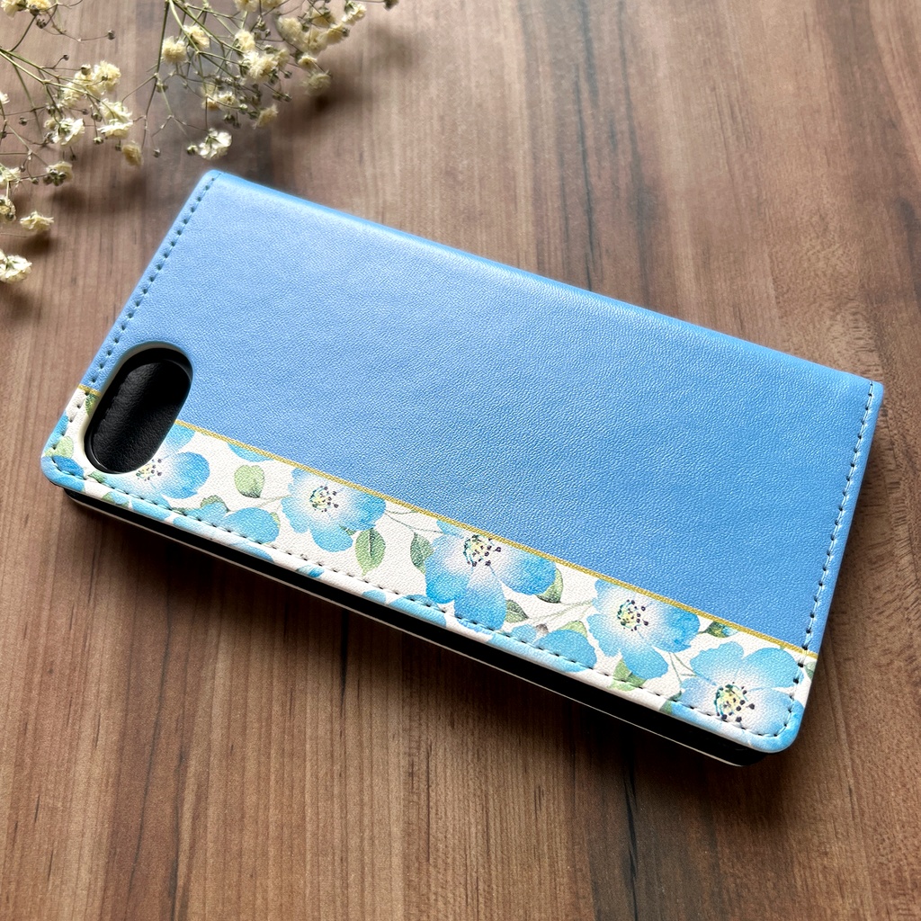 ネモフィラの手帳型スマホケース(スカイブルー) ネモフィラ iphone15 iphone14 iphone16e 全機種対応 春 夏 手帳型 SE3 第3世代