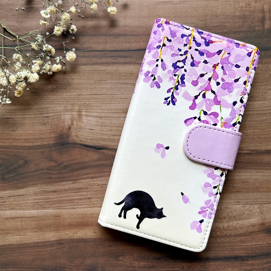 黒猫と藤の手帳型スマホケース (藤紫/ベルトあり) 藤の花 藤 黒猫 猫 iphone12 iphone14 iphone13 全機種対応 手帳型 SE3 第3世代 shibasakura BOOTH スマホケース SE 3個セット 紫