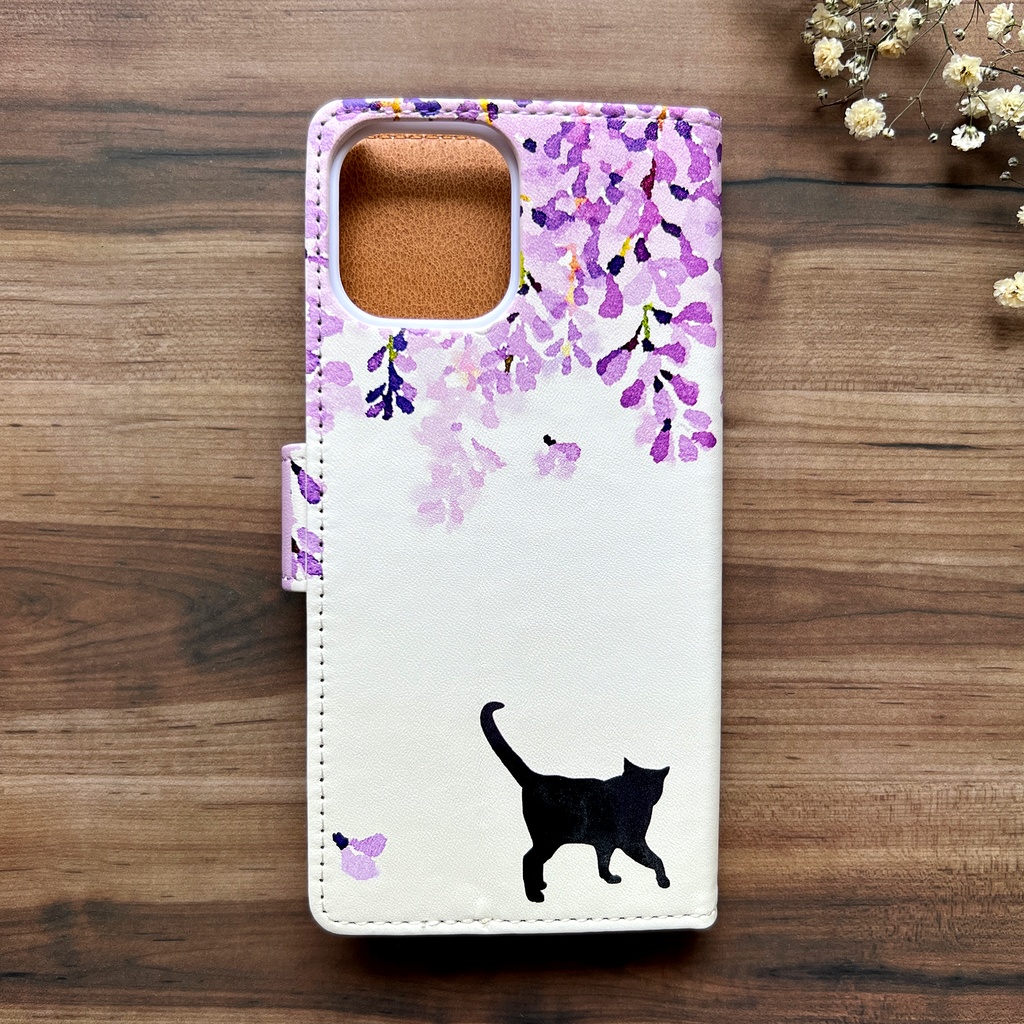 黒猫と藤の手帳型スマホケース (藤紫/ベルトあり) 藤の花 藤 黒猫 猫 iPhone17 Air iphone15 iphone14 iphone16e 全機種対応 手帳型 SE3 第3世代