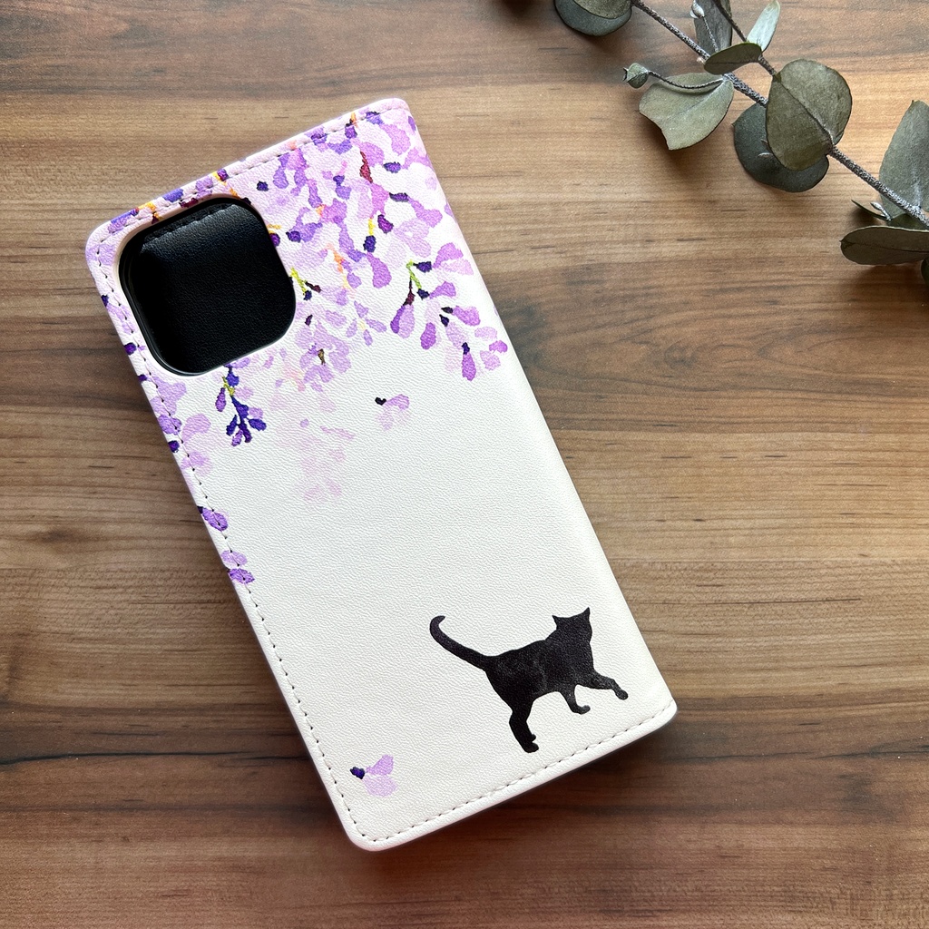 黒猫と藤の手帳型スマホケース (藤紫/ベルトなし) iPhone17 Air 藤の花 藤 黒猫 猫 iphone15 iphone14 iphone16e 全機種対応 手帳型 SE3 第3世代