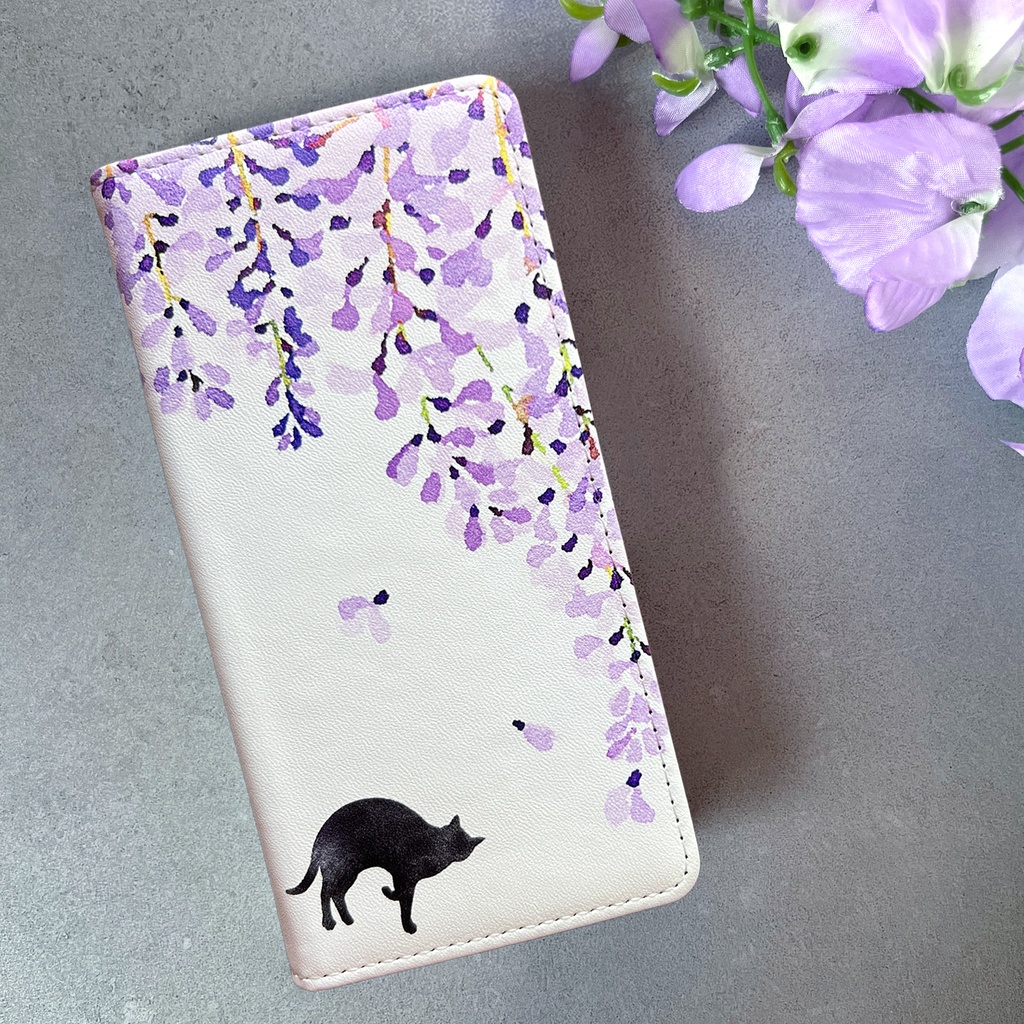 黒猫と藤の手帳型スマホケース （藤紫/ベルトなし）  iPhone17 Air 藤の花 藤 黒猫 猫 iphone15 iphone14 iphone16e 全機種対応 手帳型 SE3 第3世代