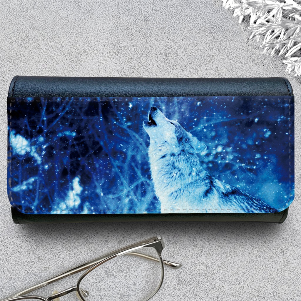 雪原のオオカミのメガネケース 名入れ 記念日 ギフト 老眼鏡