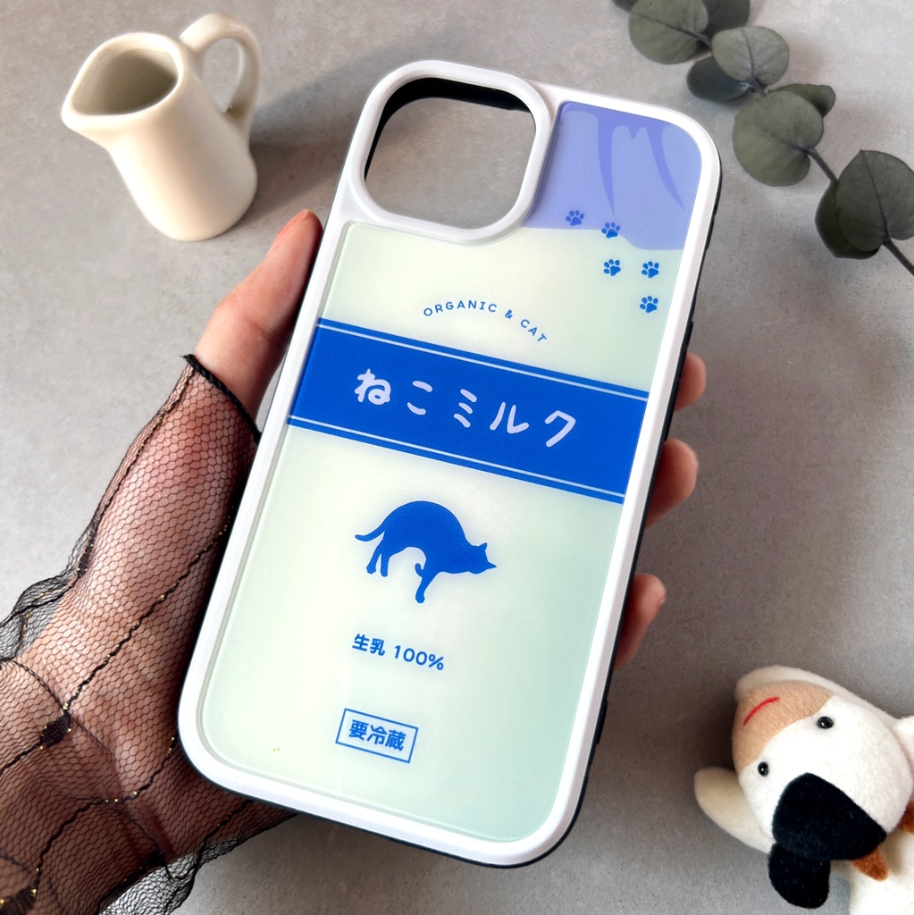 ねこミルクのガラススマホケース(くつろぎ青猫/強化ガラス) 猫 動物 黒猫 iPhone17e Air iphone13 メンズ スマホケース iphone15 iphone16 iphone14 SE 第3世代