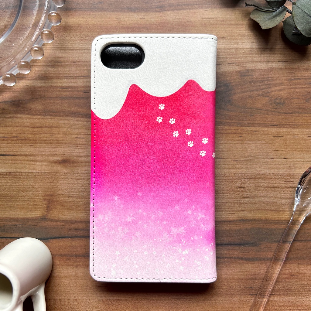 ねこねこいちごソーダの手帳型スマホケース iphone15 猫 黒猫 スマホケース iphone14 iphone16e