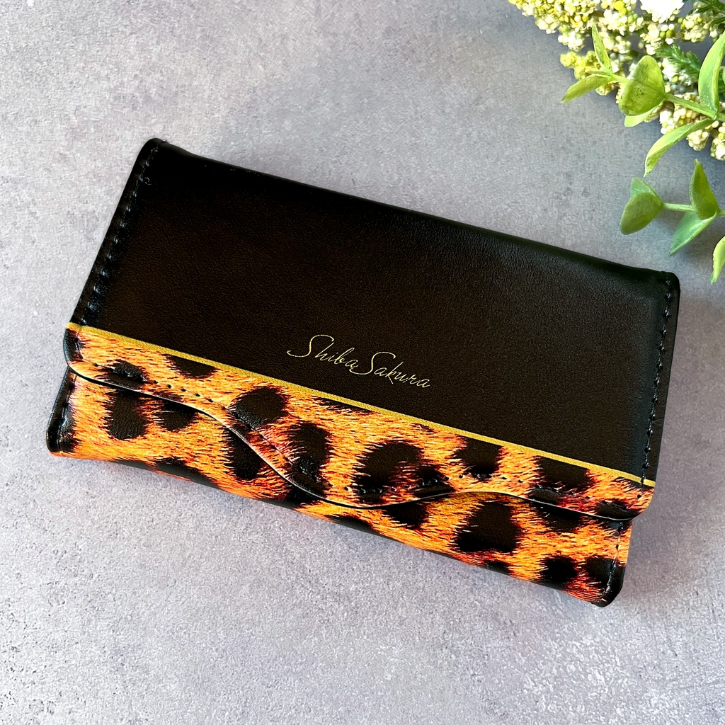 レオパード×ブラックのキーケース 動物 アニマル柄 猫 キーケース