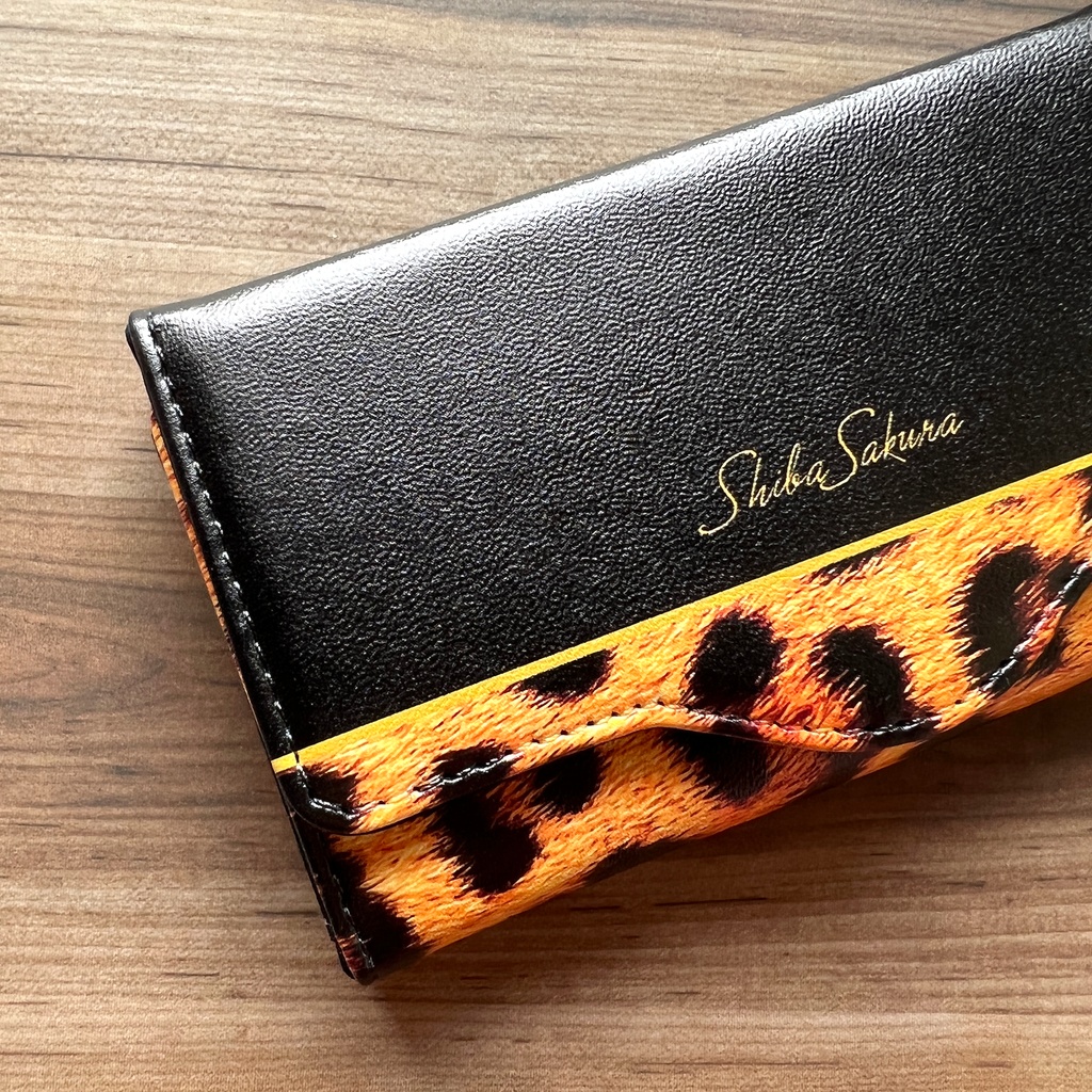 レオパード×ブラックのキーケース 動物 アニマル柄 猫 キーケース