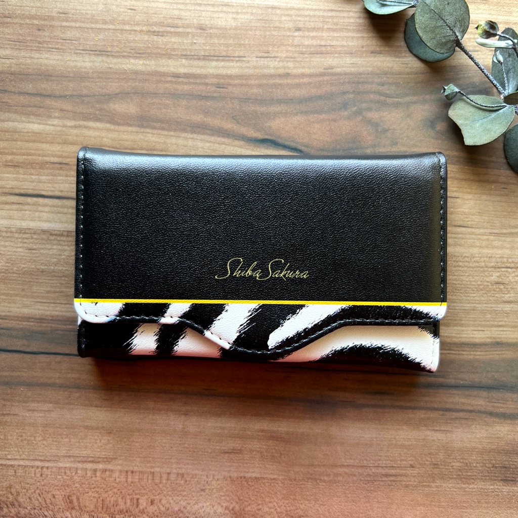 ゼブラ×ブラックのキーケース 動物 アニマル柄 シマウマ ゼブラ キーケース