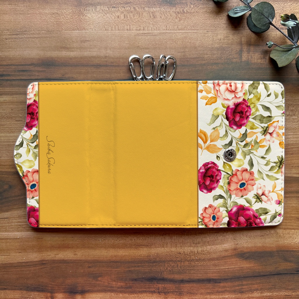 秋バラとコスモスのキーケース(マスタード) 花 春 秋 コスモス バラ キーケース