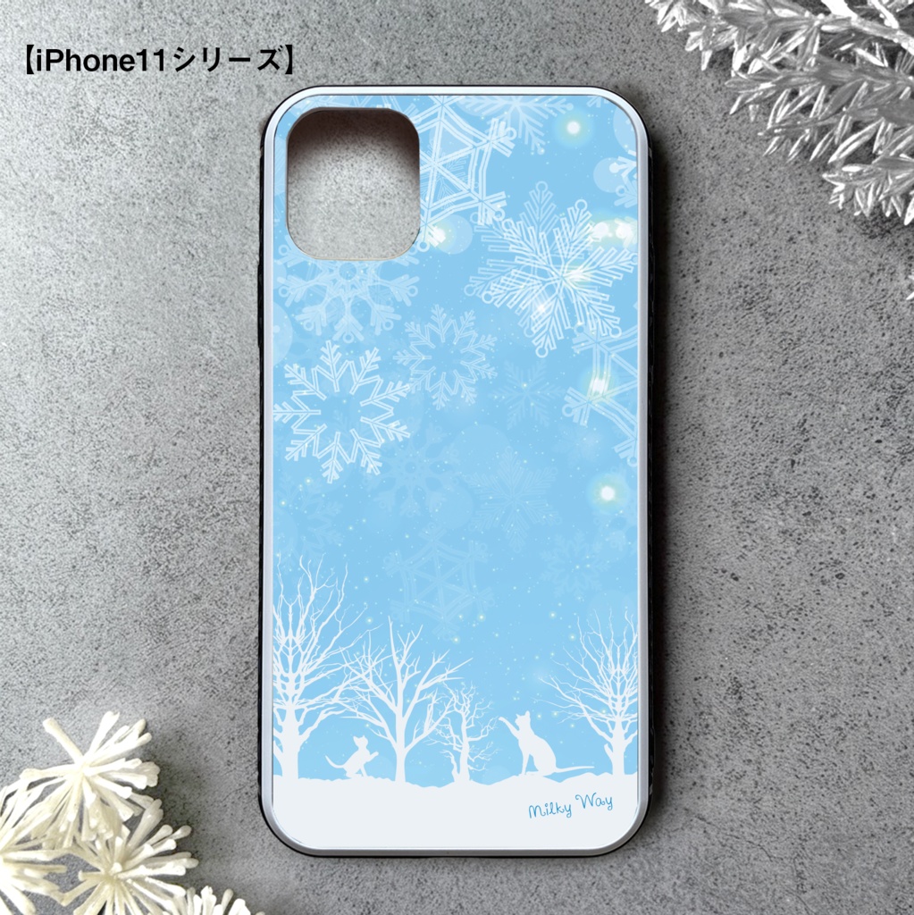 雪遊び猫のスマホケース(ライトブルー)/ 強化ガラス スマホケース 雪 冬 iPhone17 Air iphone14 iphone13 iphone15 iPhone16e