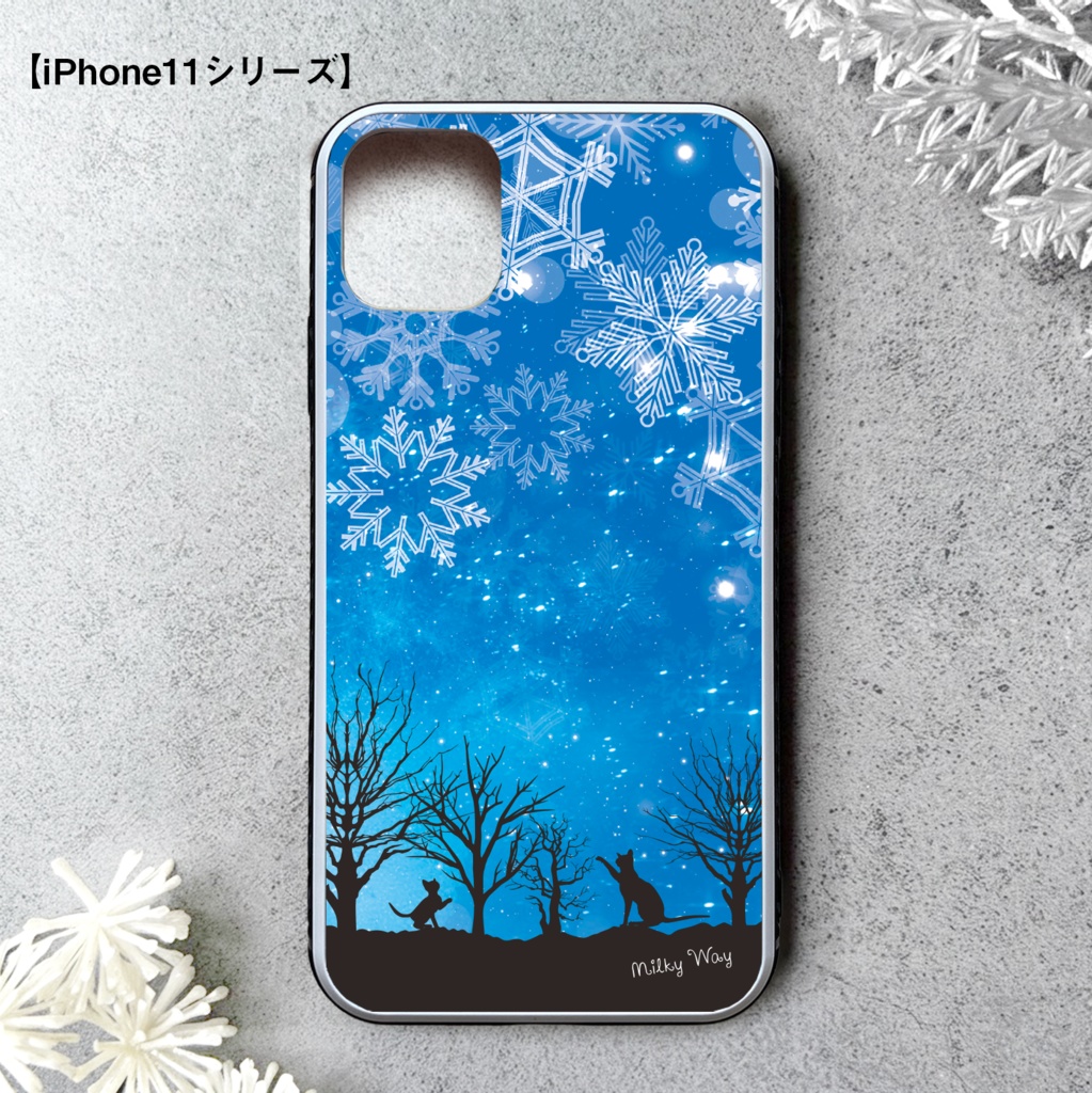 雪遊び猫のスマホケース(ブルー)/ 強化ガラス スマホケース 雪 冬 iPhone17 Air iphone14 iphone13 iphone15 iPhone16e