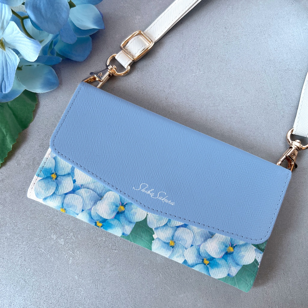 梅雨の紫陽花の三つ折り手帳型スマホケース（薄青） 全機種対応 スマホケース iphone Android 夏 iphone16 iphone15 iPhone17e