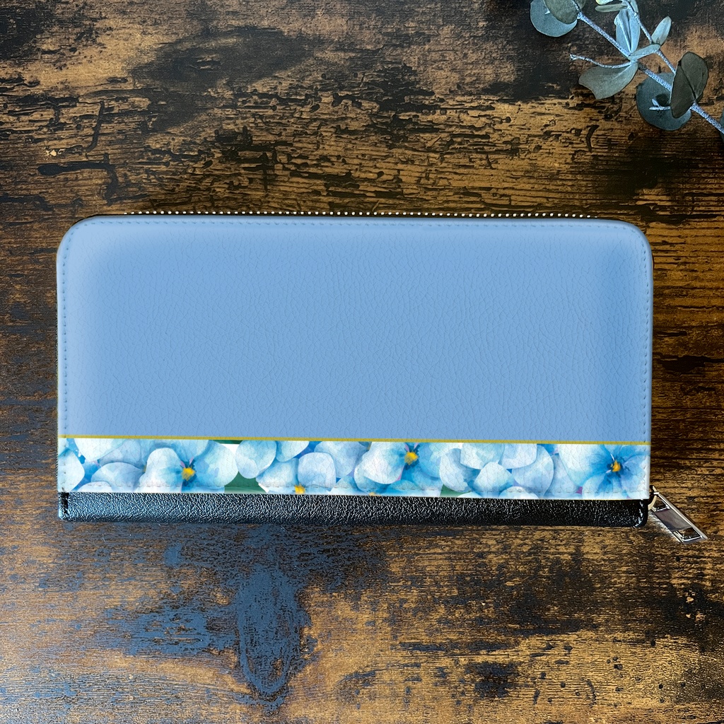 梅雨の紫陽花の長財布(薄青) アジサイ 花 雨 紫陽花 財布