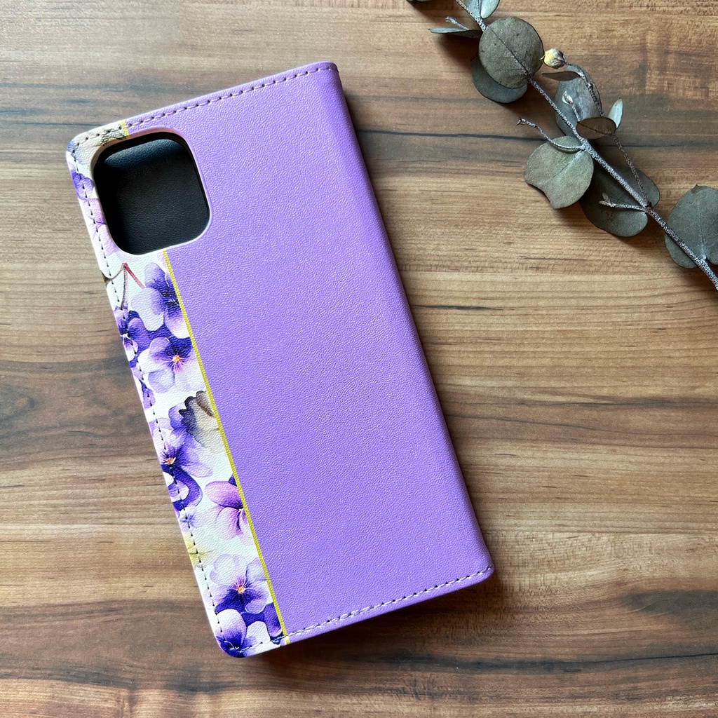 春のスミレの手帳型スマホケース(江戸紫)花 スマホケース iPhone17 Air iPhone16e iphone15 iphone14 全機種対応 すみれ