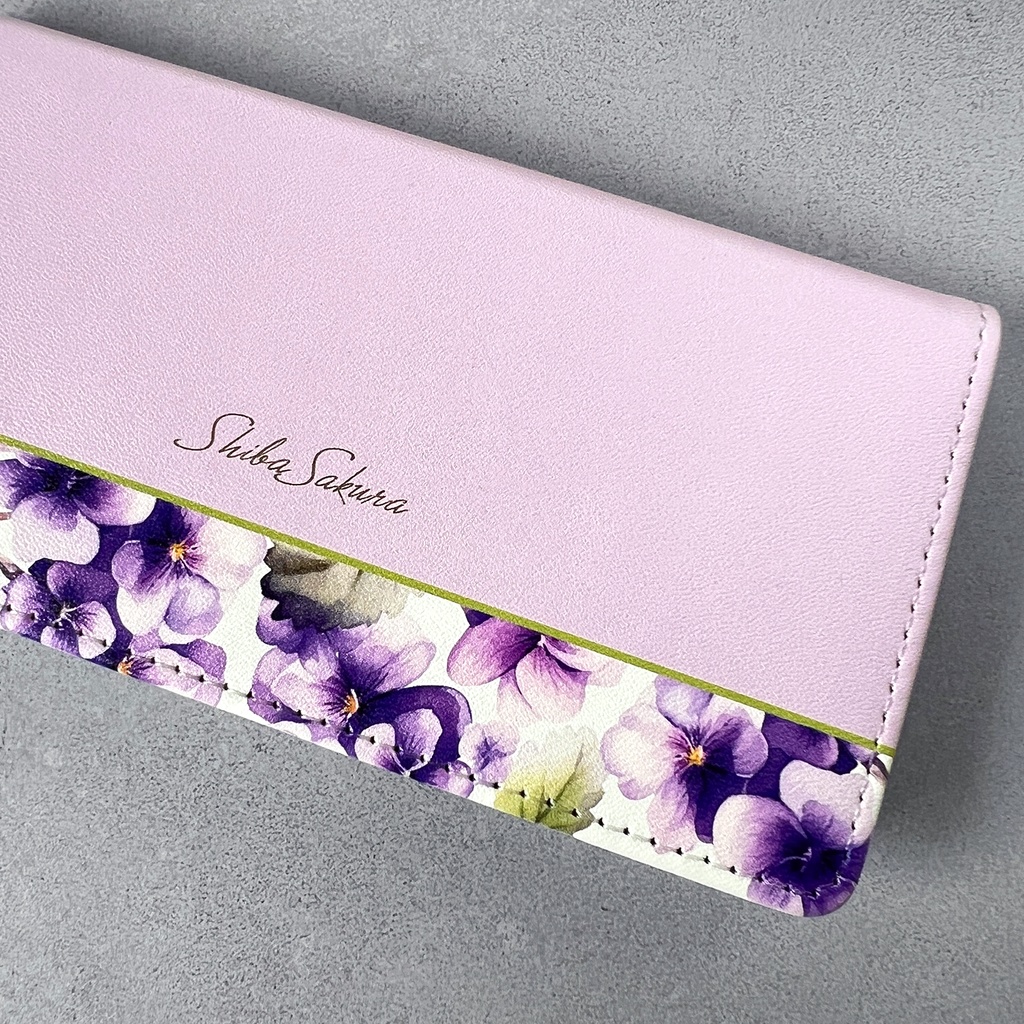 春のスミレの手帳型スマホケース(淡紫)花 スマホケース iPhone17e Air iPhone16e iphone15 iphone14 全機種対応 すみれ