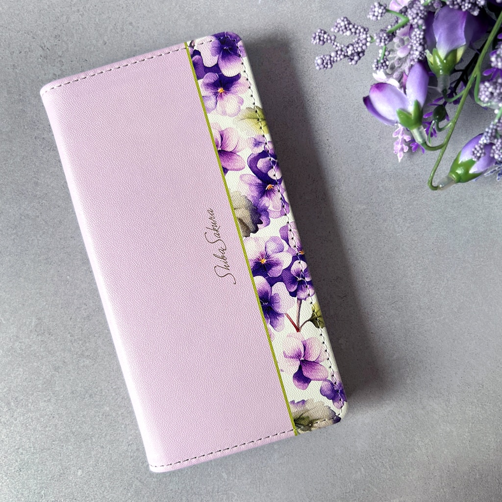 春のスミレの手帳型スマホケース（淡紫）花 スマホケース iPhone17e Air iPhone16e iphone15 iphone14 全機種対応 すみれ