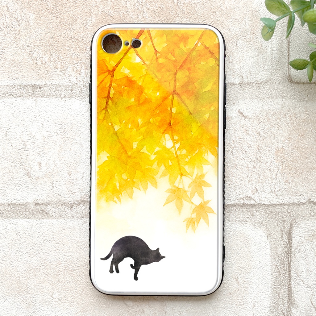 ねこと紅葉のガラススマホケース(朝焼け色/強化ガラス)猫 iphone15 iphone16e SE