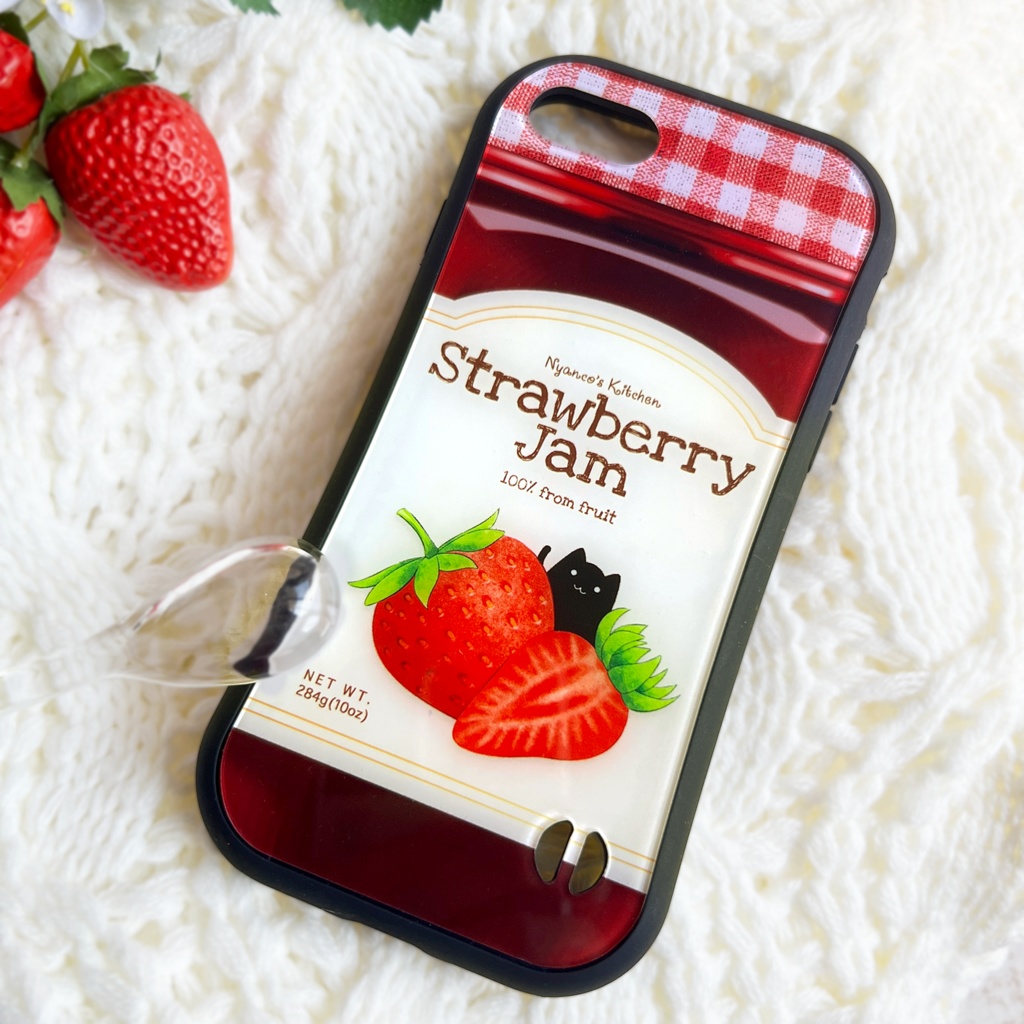 黒猫いちごジャムのグリップスマホケース いちご 猫 iphone16e iphone15 iphone17 air 他