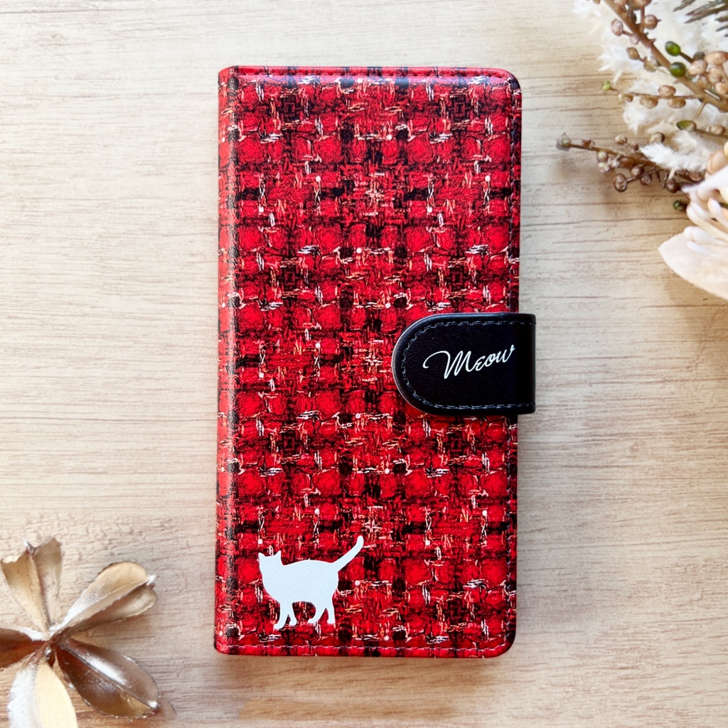 猫とほっこりツイードの手帳型スマホケース(赤×ブラウン) 全機種対応 カバー iPhone17 air iphone16e iphone15 猫