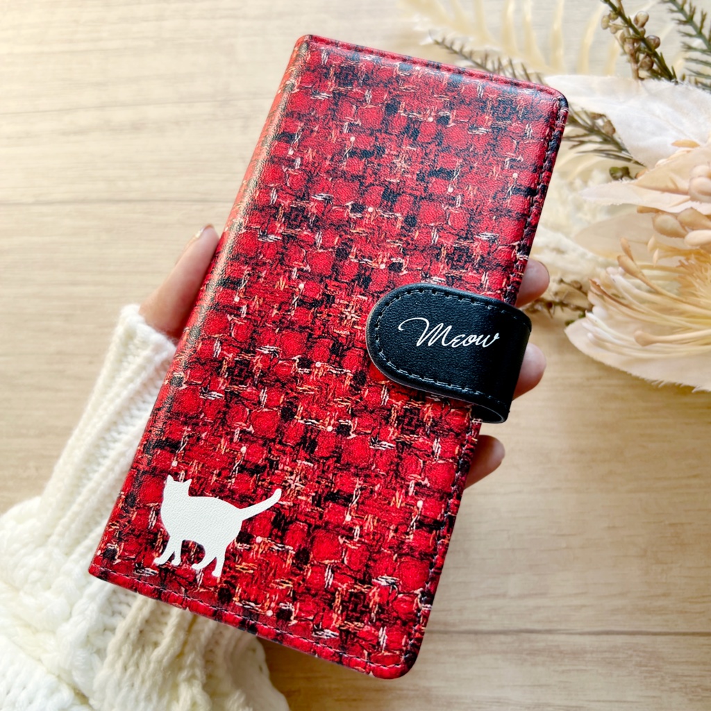 猫とほっこりツイードの手帳型スマホケース(赤×ブラウン) 全機種対応 カバー iPhone17 air iphone16e iphone15 猫